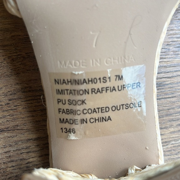 Steve Madden raffia slide heals - Picture 4 of 4